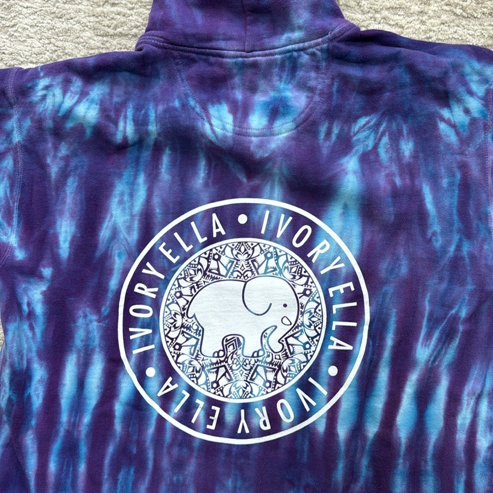 Ivory Ella Women's Tie Dye Purple/Blue Hoodie W/ Kangaroo Pocket - Size Small